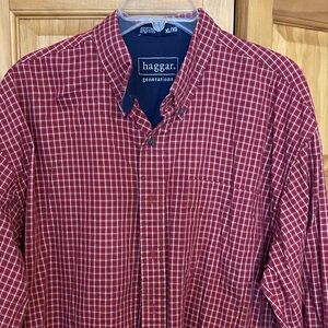 Haggar Men's Burgundy Plaid Button Down Shirt